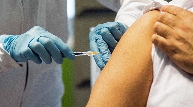 Covid: da domani in Sicilia tre giorni di vaccini per gli over 60 senza prenotazione